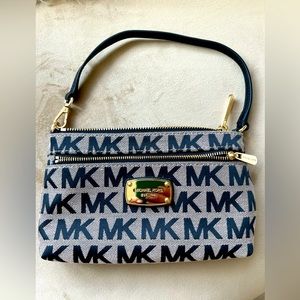 Michael Kors Wristlet